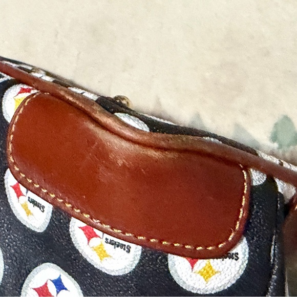 Dooney & Bourke Steelers Black and Brown Logo Shoulder Bag - Picture 6 of 12